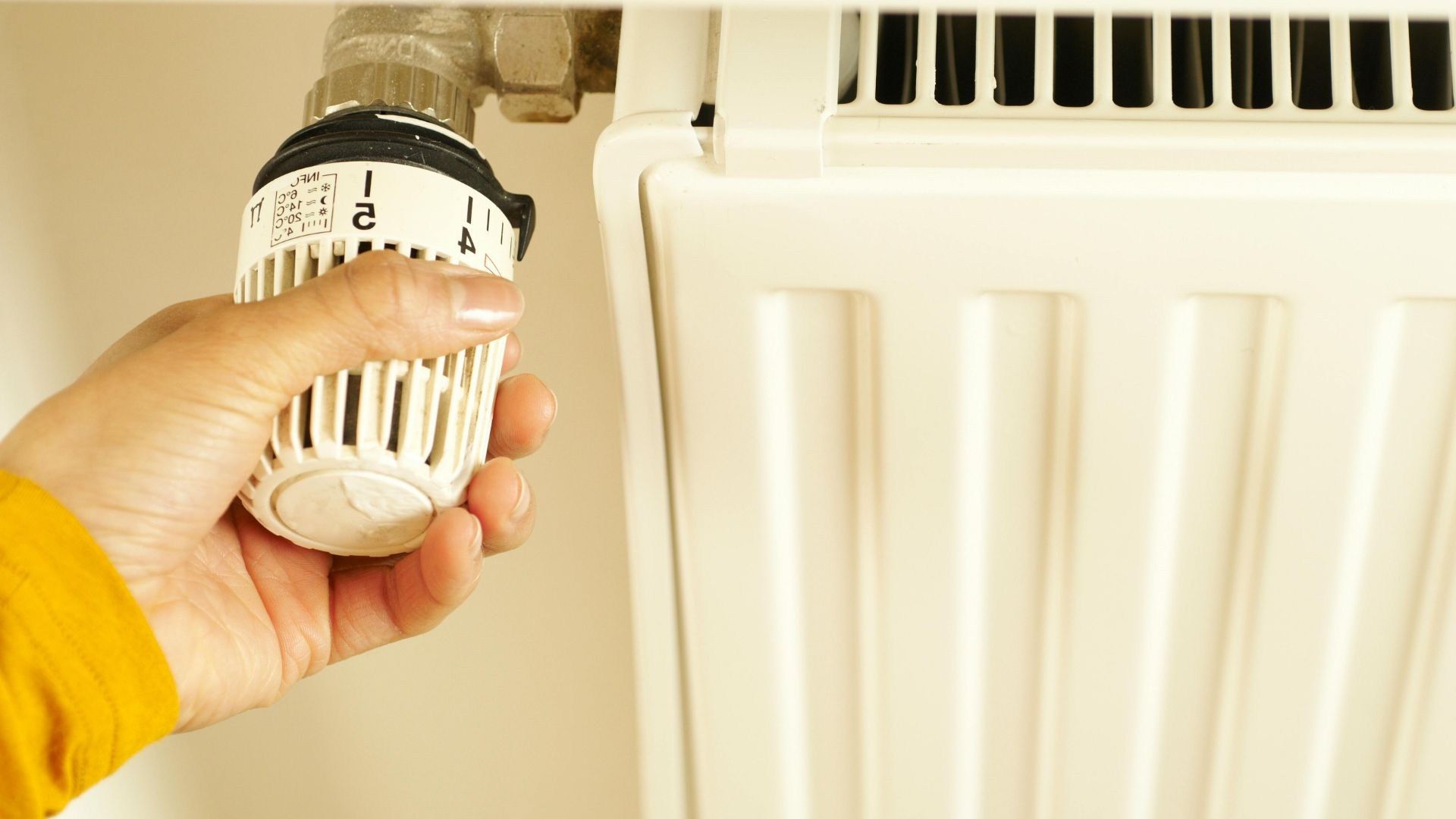 Hagyományos radiátor termosztatikus szeleppel